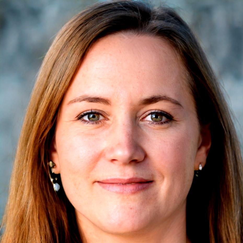 Rhiannon Frost, Market Analyst